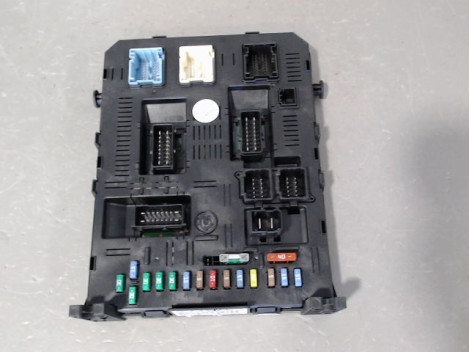 BOITIER GESTION HABITACLE PEUGEOT 307