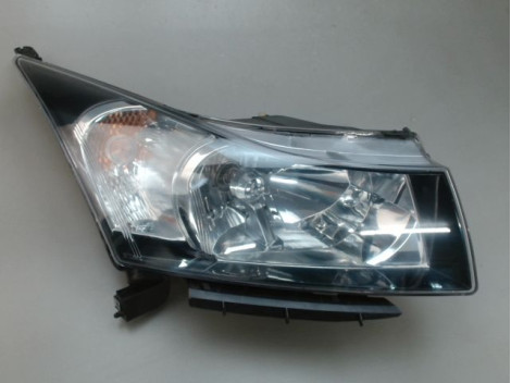 PHARE DROIT CHEVROLET CRUZE