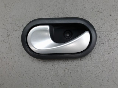 POIGNEE INTERIEURE PORTE AVANT GAUCHE DACIA DUSTER