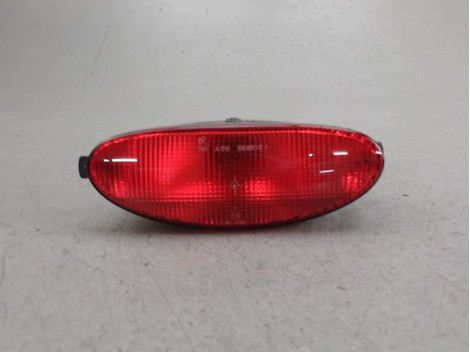 FEU BROUILLARD CENTRAL ARRIERE PEUGEOT 206