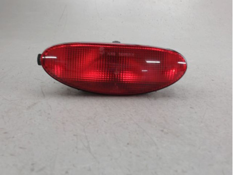FEU BROUILLARD CENTRAL ARRIERE PEUGEOT 206