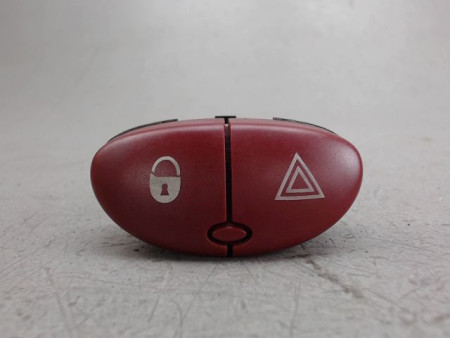 BOUTON DE WARNING PEUGEOT 206