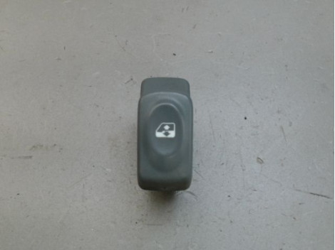 COMMANDE LEVE-GLACE PORTE AVD RENAULT TWINGO
