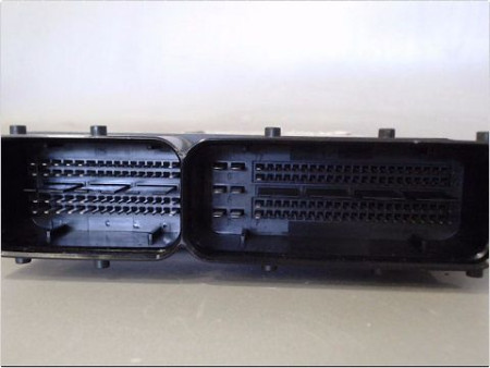 CALCULATEUR MOTEUR AUDI A6 2004-