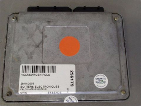 CALCULATEUR MOTEUR VOLKSWAGEN POLO