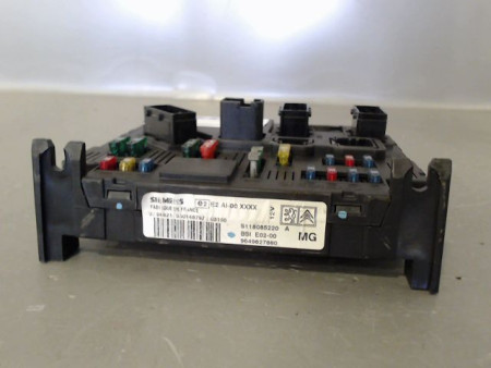 BOITIER GESTION HABITACLE PEUGEOT 206