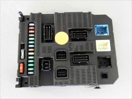 BOITIER GESTION HABITACLE PEUGEOT 207 2006-2013
