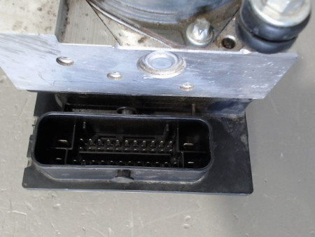 UNITE HYDRAULIQUE ABS OPEL CORSA