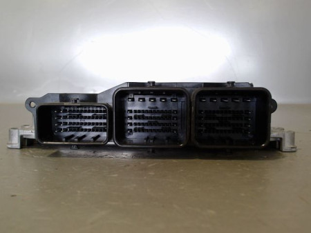 CALCULATEUR MOTEUR PEUGEOT 208