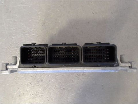 CALCULATEUR MOTEUR RENAULT MASTER