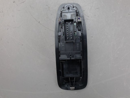 COMMANDE LEVE-GLACE PORTE AVG PEUGEOT 208