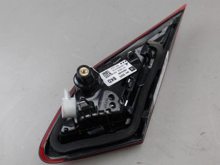 FEU ARRIERE INTERIEUR GAUCHE OPEL CORSA
