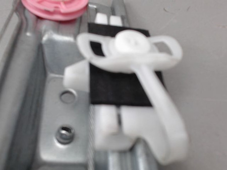 MECANISME LEVE-GLACE ARRIERE GAUCHE OPEL CORSA