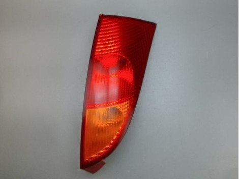 FEU ARRIERE DROIT FORD FOCUS