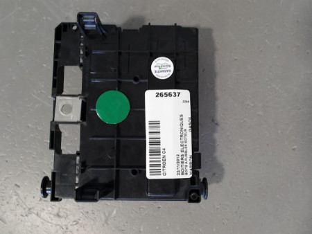 BOITE A FUSIBLES CITROEN C4