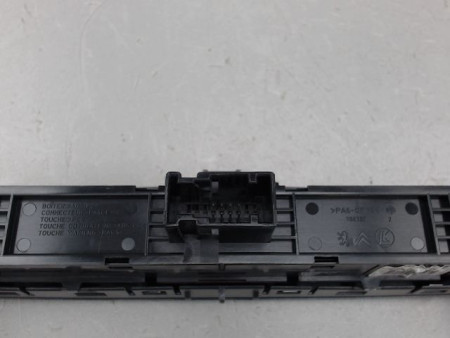 BOUTON DE WARNING PEUGEOT 308