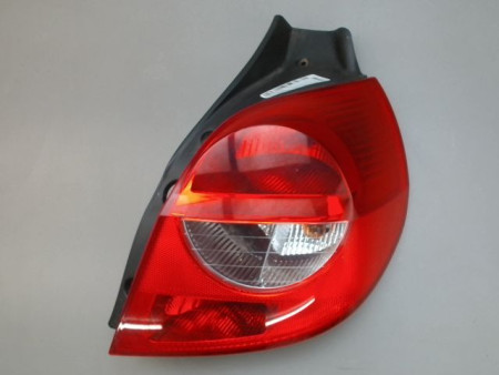 FEU ARRIERE DROIT RENAULT CLIO