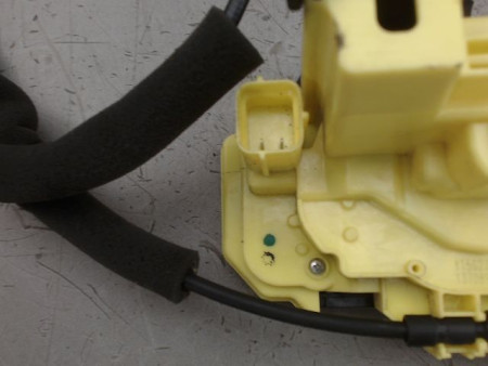 SERRURE PORTE COULISSANTE DROIT PEUGEOT BIPPER