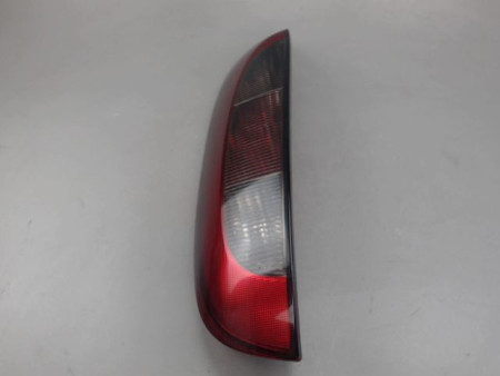 FEU ARRIERE GAUCHE  OPEL CORSA