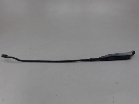 BRAS ESSUIE-GLACE AVANT DROIT OPEL CORSA