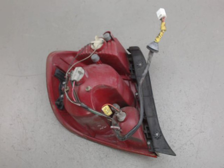 FEU ARRIERE DROIT HYUNDAI ACCENT
