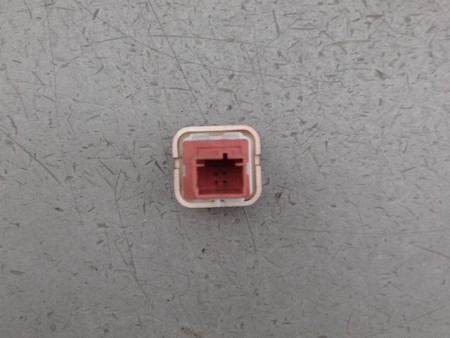 BOUTON DE WARNING PEUGEOT 1007