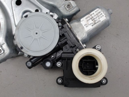 MECANISME LEVE-GLACE ARRIERE DROIT TOYOTA VERSO