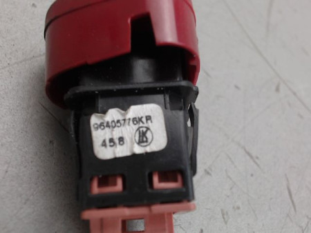 BOUTON DE WARNING CITROEN C3