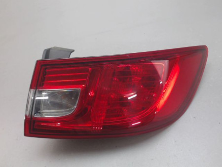 FEU ARRIERE DROIT RENAULT CLIO