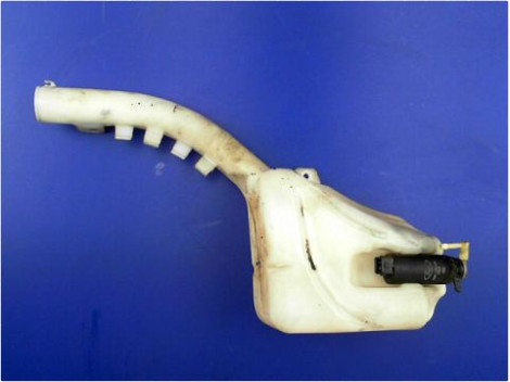 RESERVOIR LAVE-GLACE AVANT FORD FIESTA 02 -05