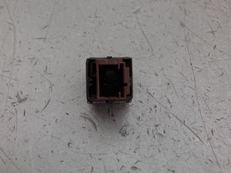 BOUTON DE WARNING PEUGEOT 207
