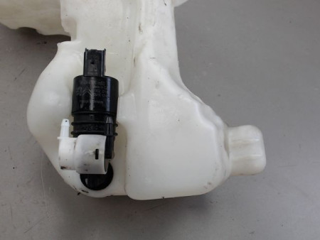 RESERVOIR LAVE-GLACE AVANT PEUGEOT 5008