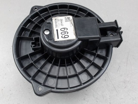 MOTEUR VENTILATEUR CHAUFFAGE TOYOTA RAV4