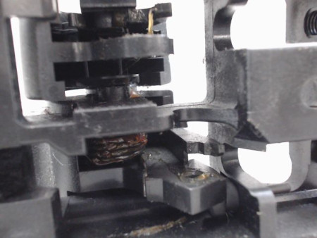 POIGNEE INTERIEURE PORTE ARRIERE GAUCHE TOYOTA RAV4