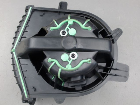 MOTEUR VENTILATEUR CHAUFFAGE RENAULT MEGANE