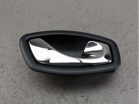 POIGNEE INTERIEURE PORTE AVANT DROIT RENAULT CLIO