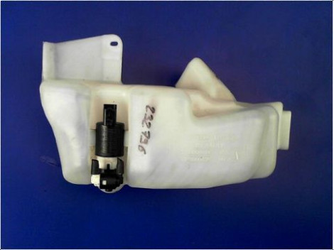 RESERVOIR LAVE-GLACE AVANT RENAULT LAGUNA III 07-10