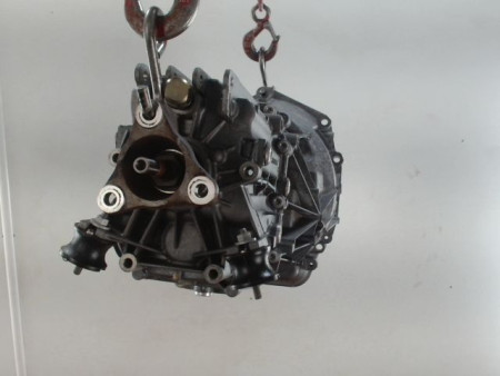 BOITE A VITESSE MECANIQUE B.M.W. SERIE 3 318 d