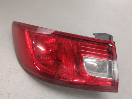 FEU ARRIERE GAUCHE  RENAULT CLIO