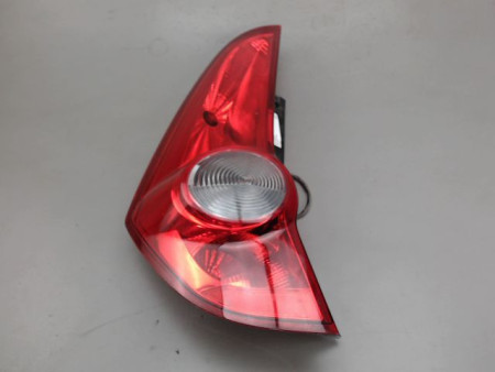 FEU ARRIERE GAUCHE  OPEL AGILA