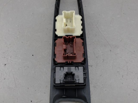COMMANDE LEVE-GLACE PORTE AVG RENAULT CLIO