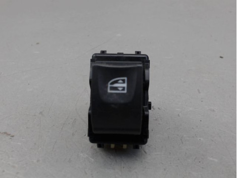 COMMANDE LEVE-GLACE PORTE AVD RENAULT CLIO