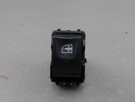 COMMANDE LEVE-GLACE PORTE AVD RENAULT CLIO
