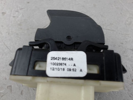 COMMANDE LEVE-GLACE PORTE AVD RENAULT CLIO