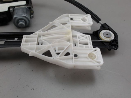 MECANISME LEVE-GLACE ARRIERE GAUCHE AUDI A3