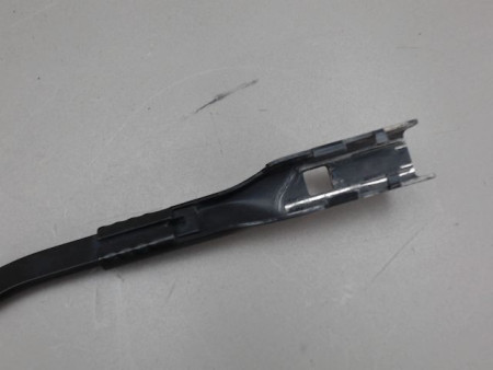 BRAS ESSUIE-GLACE AVANT GAUCHE AUDI A3