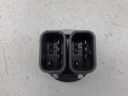 COMMANDE LEVE-GLACE PORTE AVG FORD FIESTA