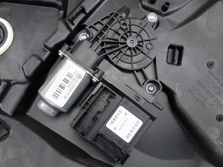 MECANISME LEVE-GLACE AVANT GAUCHE VOLKSWAGEN GOLF