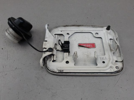 VOLET DE TRAPPE CARBURANT NISSAN JUKE