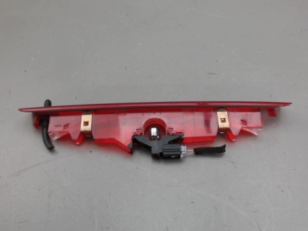 FEUX STOP SUPPLEMENTAIRE RENAULT CLIO